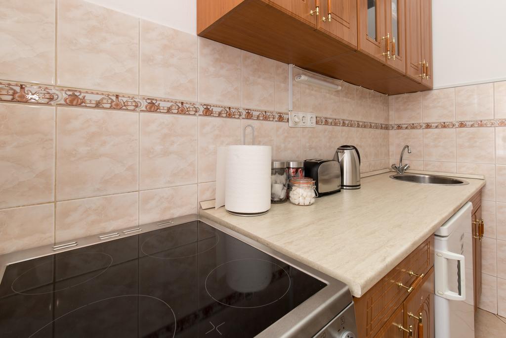 Bpm: Dob70 Classic Apartment In Downtown Budapest Room photo