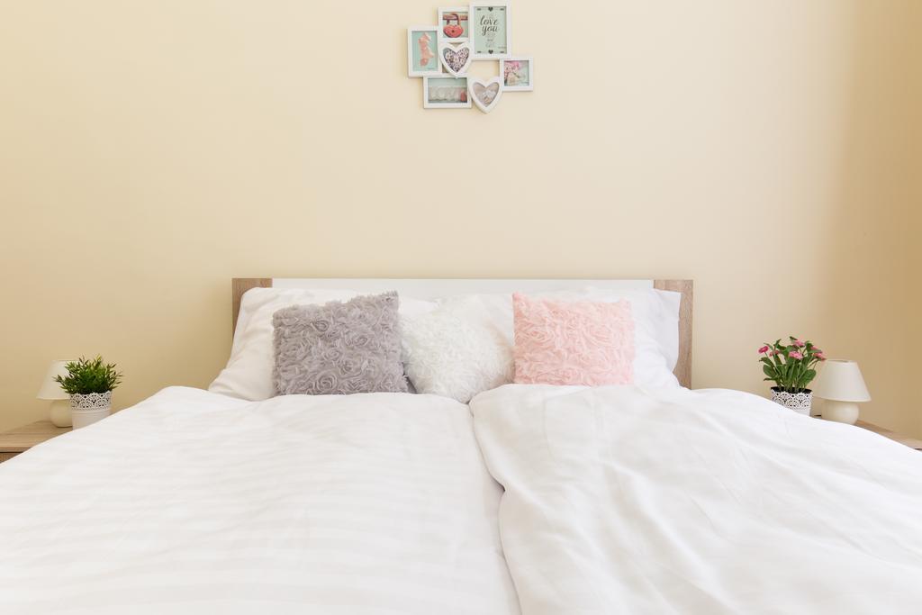 Bpm: Dob70 Classic Apartment In Downtown Budapest Room photo